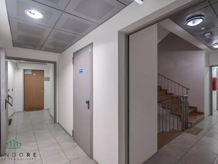 Immagine 61 di Ufficio in vendita  in VIA GUELFA a Bologna