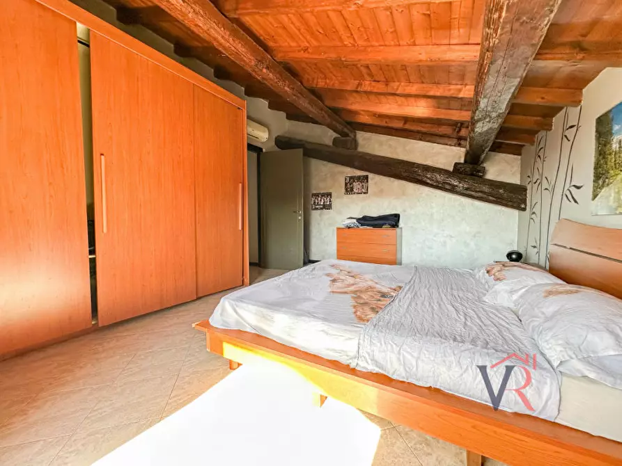 Immagine 12 di Appartamento in vendita  in via iv novembre a Castel Mella