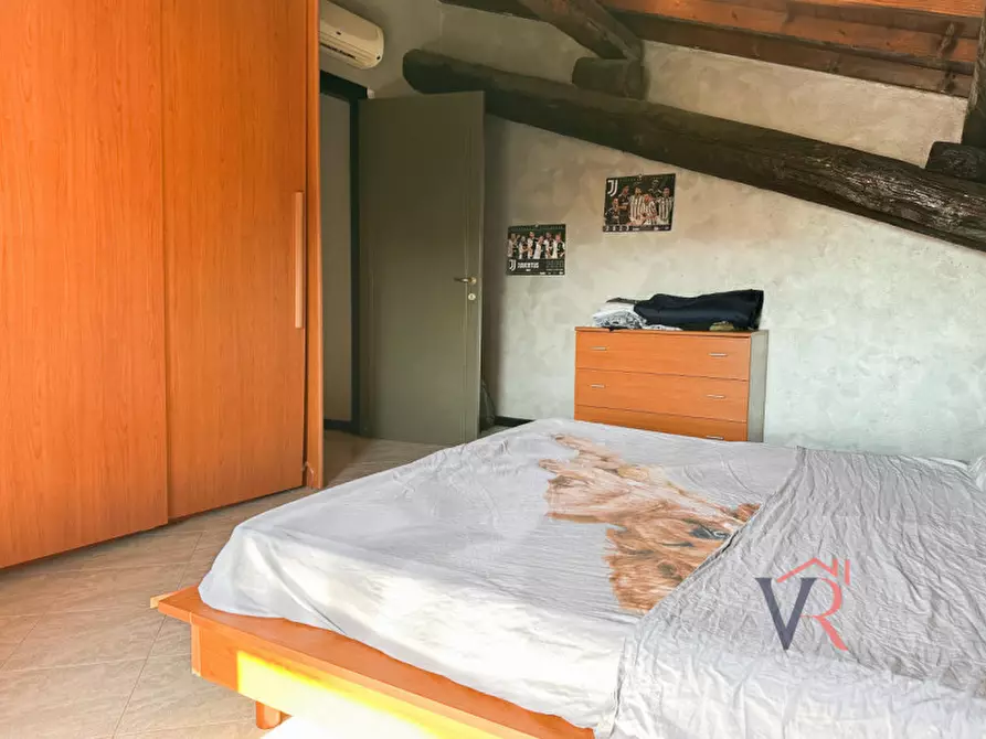 Immagine 13 di Appartamento in vendita  in via iv novembre a Castel Mella