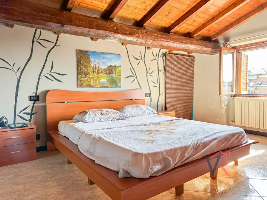 Immagine 14 di Appartamento in vendita  in via iv novembre a Castel Mella