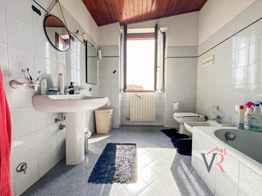 Immagine 19 di Appartamento in vendita  in via iv novembre a Castel Mella