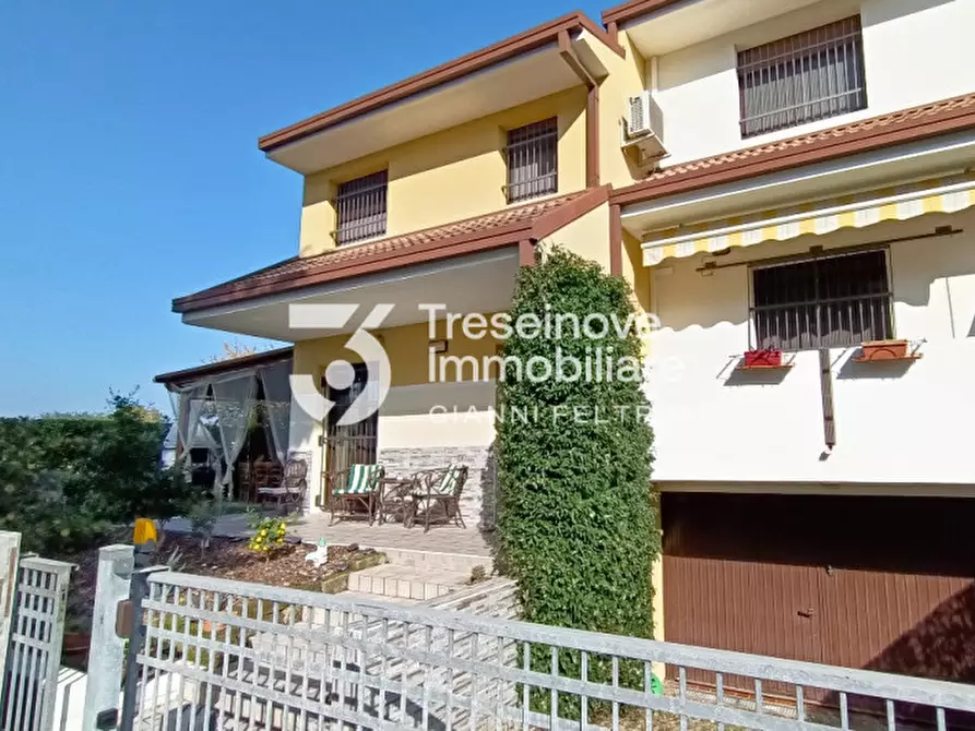 Immagine 4 di Villetta a schiera in vendita  in Viale Biasuzzi a Paese