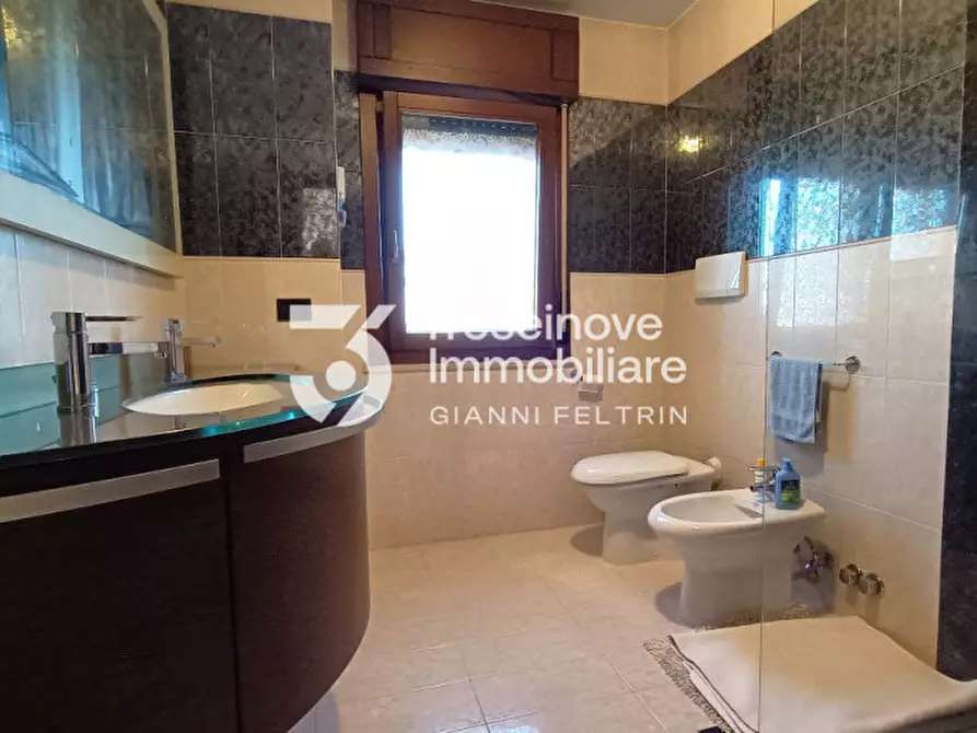 Immagine 14 di Villetta a schiera in vendita  in Viale Biasuzzi a Paese