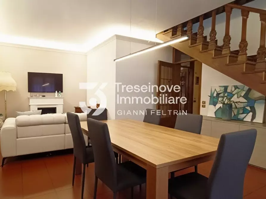 Immagine 2 di Casa indipendente in vendita  in Via Roma a Paese