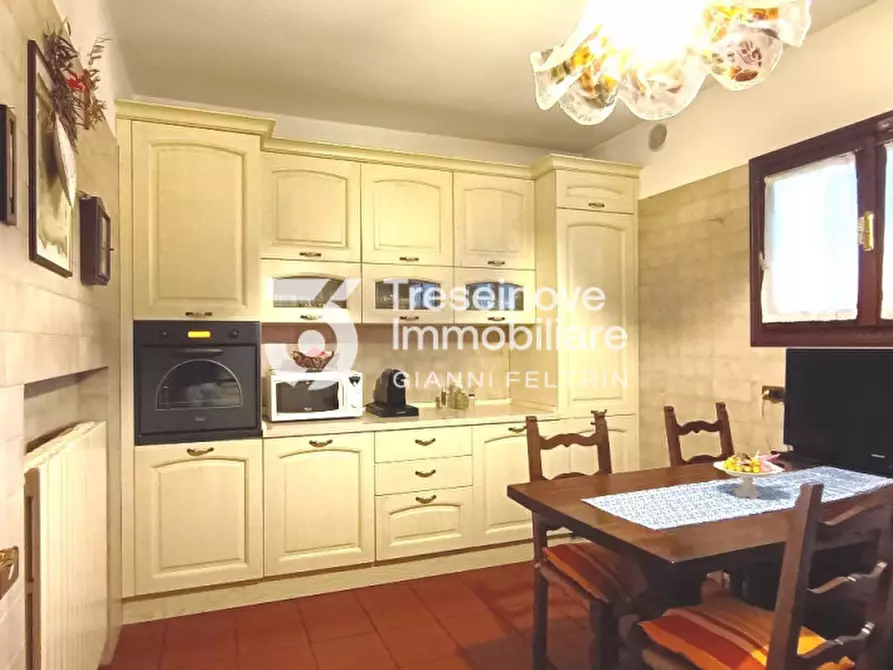 Immagine 9 di Casa indipendente in vendita  in Via Roma a Paese