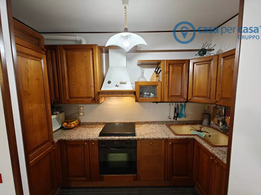 Immagine 2 di Appartamento in vendita  a Rovigo