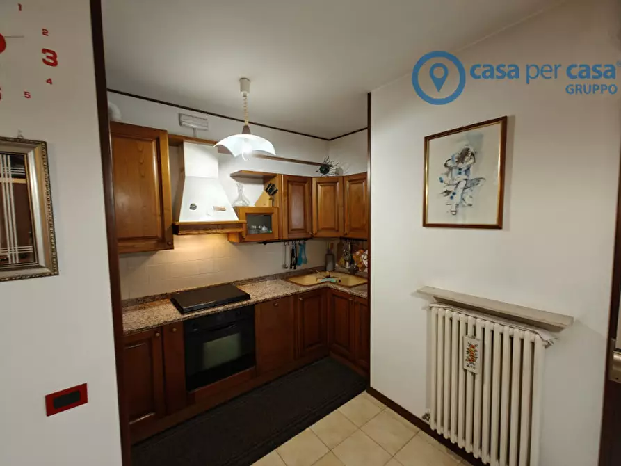 Immagine 3 di Appartamento in vendita  a Rovigo