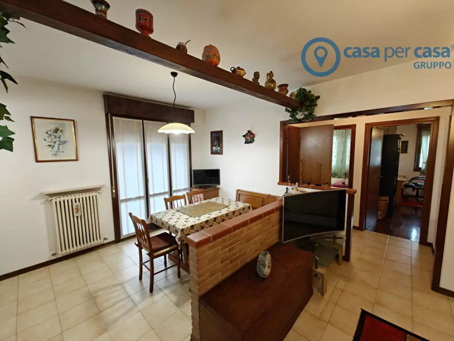 Immagine 5 di Appartamento in vendita  a Rovigo