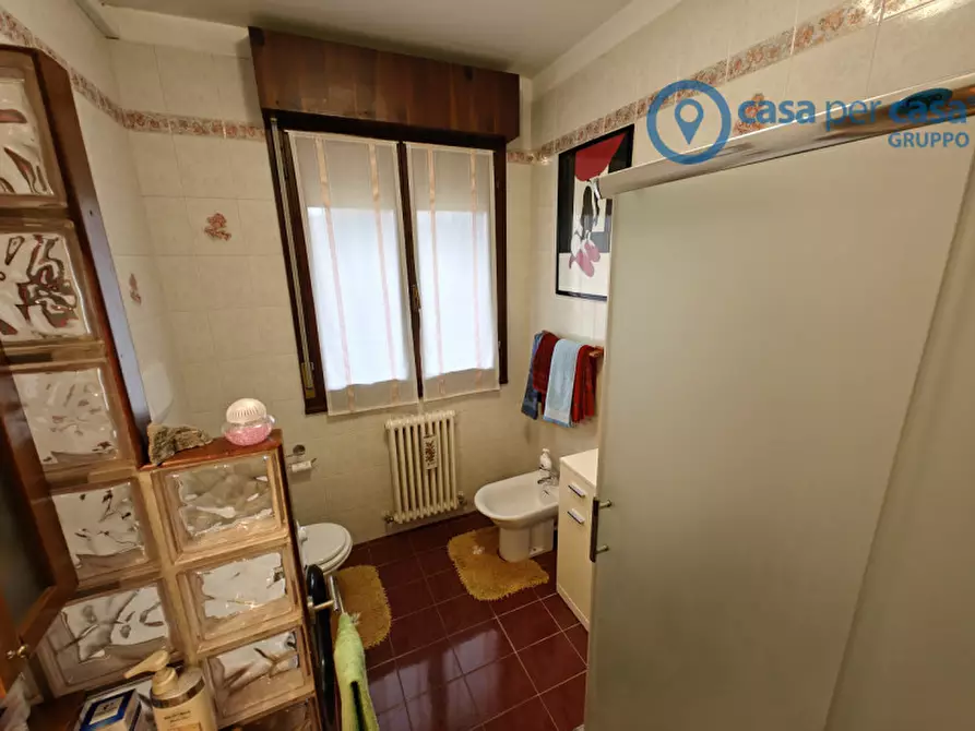 Immagine 13 di Appartamento in vendita  a Rovigo