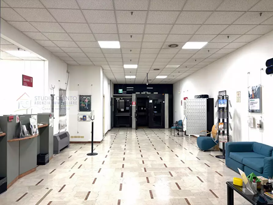 Immagine 3 di Negozio in affitto  a Quinto Di Treviso