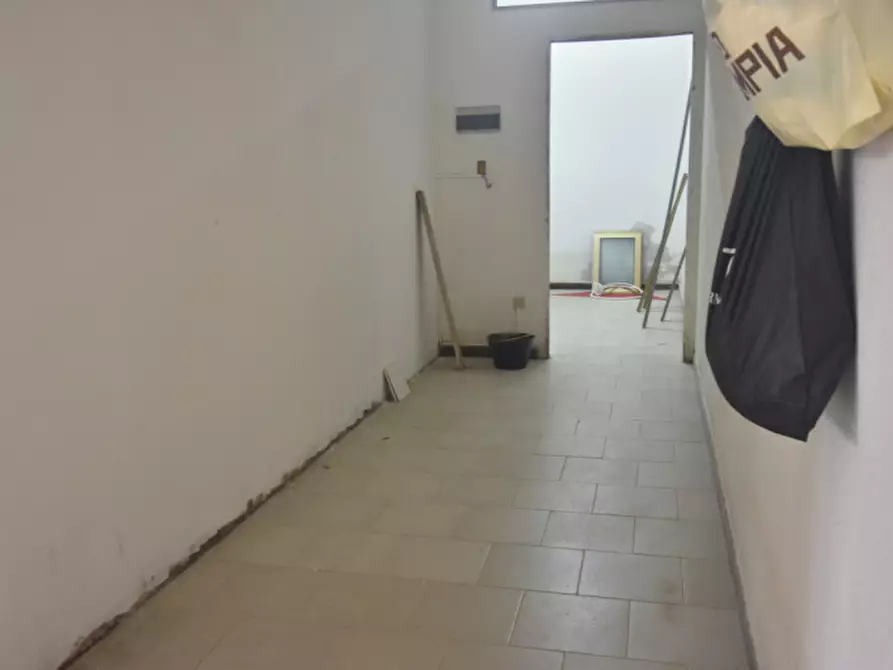 Immagine 16 di Garage in vendita  a Quartu Sant'elena