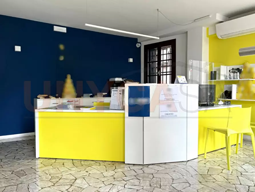 Immagine 3 di Negozio in affitto  in Via Roma a Montegalda