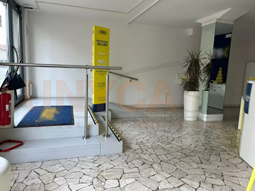 Immagine 6 di Negozio in affitto  in Via Roma a Montegalda
