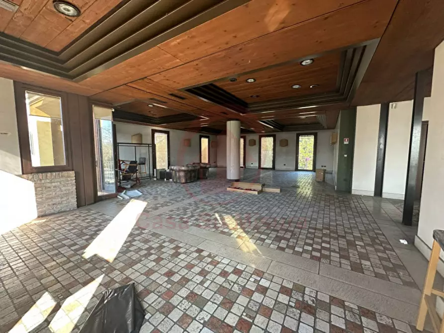 Immagine 3 di Negozio in vendita  in VIA RIGOTTI a Cadoneghe