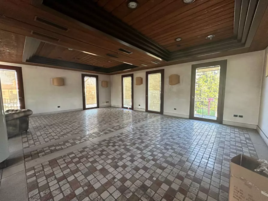 Immagine 6 di Negozio in vendita  in VIA RIGOTTI a Cadoneghe