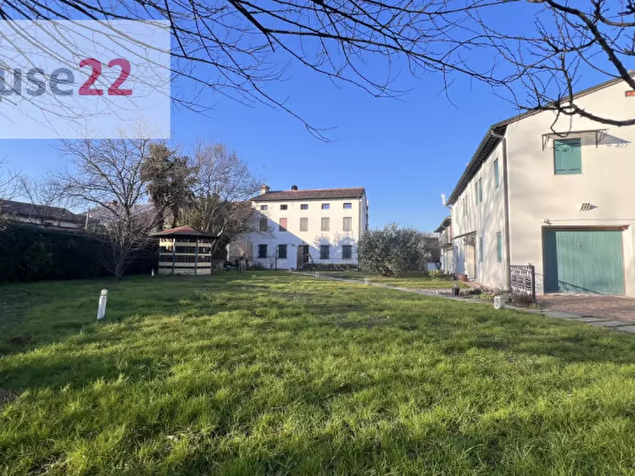 Immagine 2 di Villa in vendita  in strada caperse 133 a Vicenza