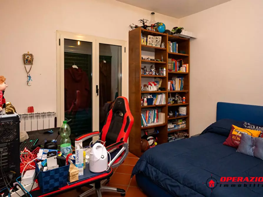 Immagine 29 di Casa trifamiliare in vendita  in via torre pellice a Roma