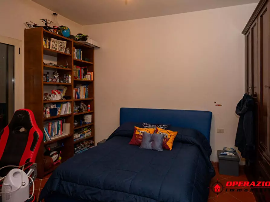 Immagine 30 di Casa trifamiliare in vendita  in via torre pellice a Roma