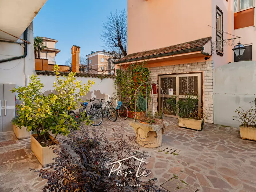 Immagine 18 di Appartamento in vendita  in via grioli 34 a Mantova