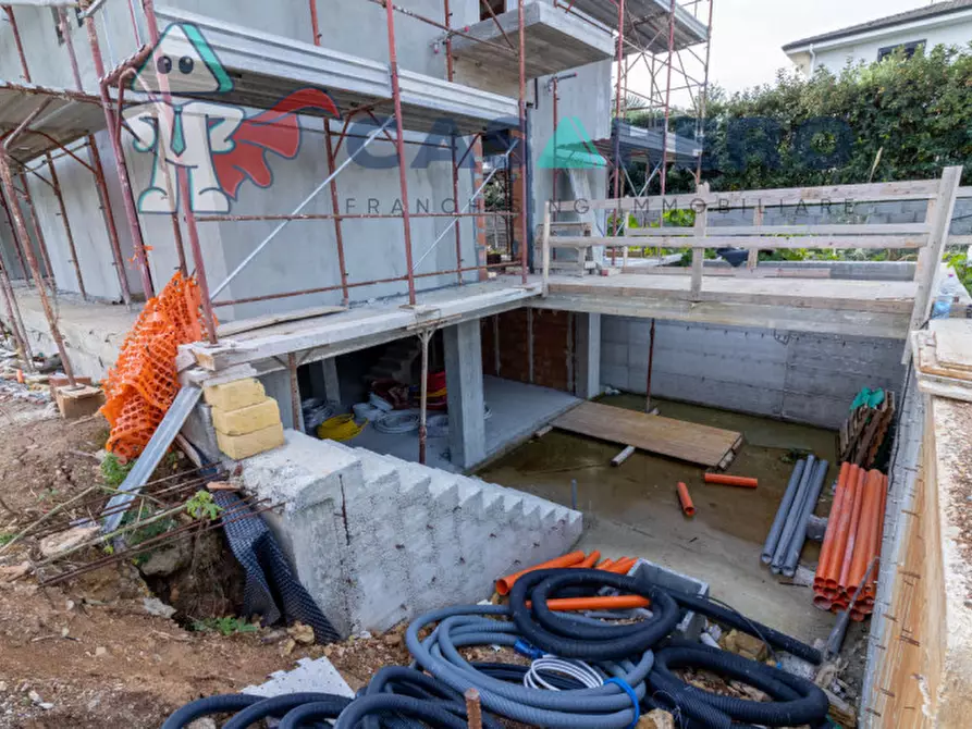 Immagine 12 di Villa in vendita  in piazza figurella a Villabate