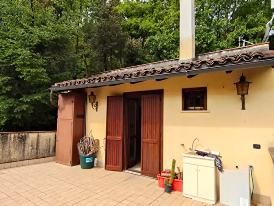 Immagine 1 di Villa in vendita  in Località Molinaccio a Spoleto