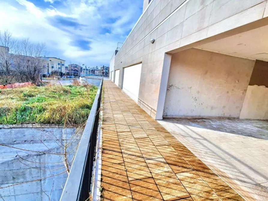 Immagine 11 di Attività commerciale in vendita  in Via della Vecchia Fornace, N. snc a Perugia