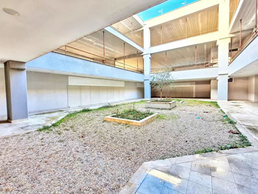 Immagine 13 di Attività commerciale in vendita  in Via della Vecchia Fornace, N. snc a Perugia