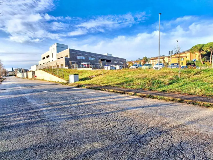 Immagine 15 di Attività commerciale in vendita  in Via della Vecchia Fornace, N. snc a Perugia