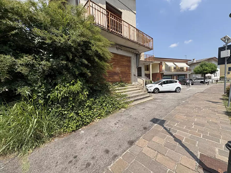 Immagine 8 di Palazzo in vendita  in Via Mirabello a Torreglia