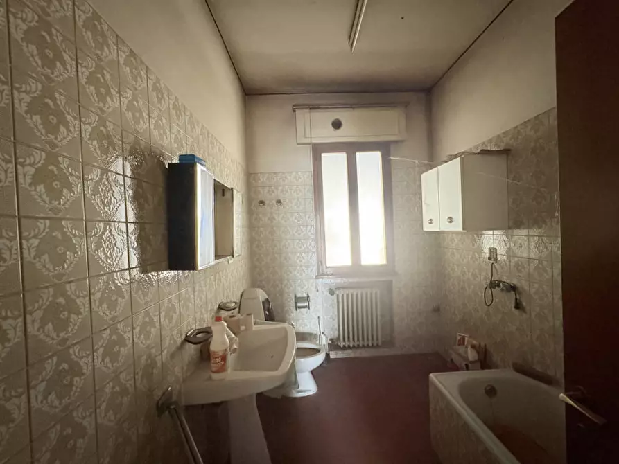 Immagine 28 di Palazzo in vendita  in Via Mirabello a Torreglia
