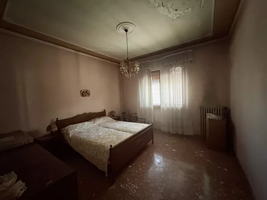 Immagine 29 di Palazzo in vendita  in Via Mirabello a Torreglia