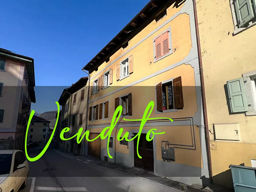 Immagine 1 di Appartamento in vendita  in Via Condino a Tione Di Trento