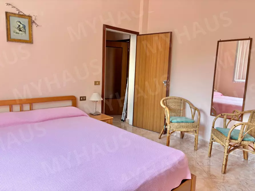 Immagine 11 di Appartamento in vendita  in VIALE GIOVANNI PASCOLI, 2 a Cesenatico