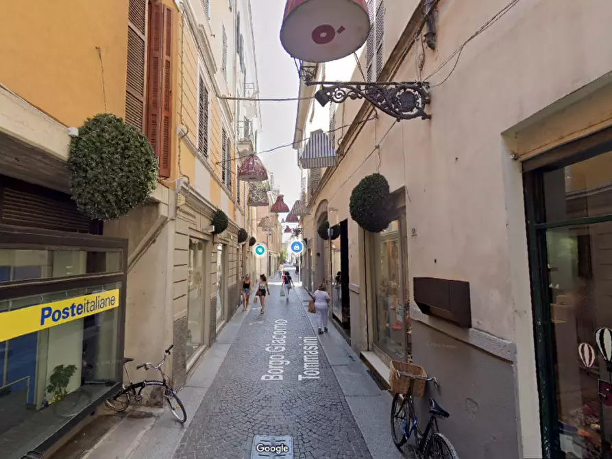 Immagine 2 di Negozio in vendita  in Borgo Giacomo Tommasini, 8 a Parma