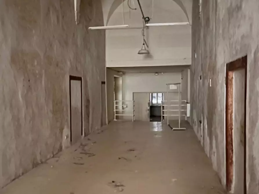 Immagine 14 di Negozio in vendita  in Borgo Giacomo Tommasini, 8 a Parma