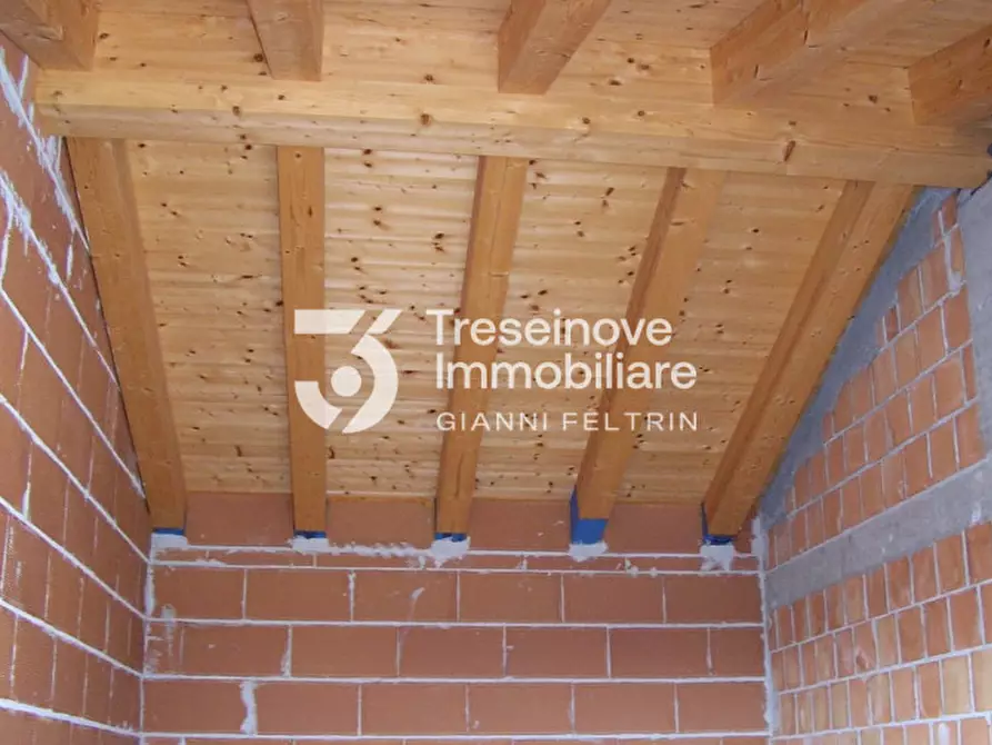 Immagine 10 di Casa bifamiliare in vendita  in Via Filippo Turati a Paese