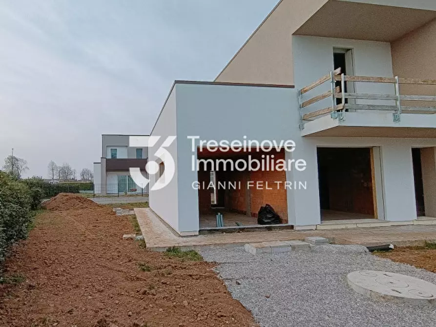 Immagine 3 di Villetta a schiera in vendita  in Via Fratelli Bianchin a Paese