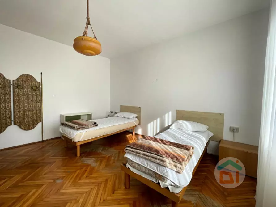 Immagine 30 di Palazzo in vendita  in via dei Canziani 11 a Monfalcone