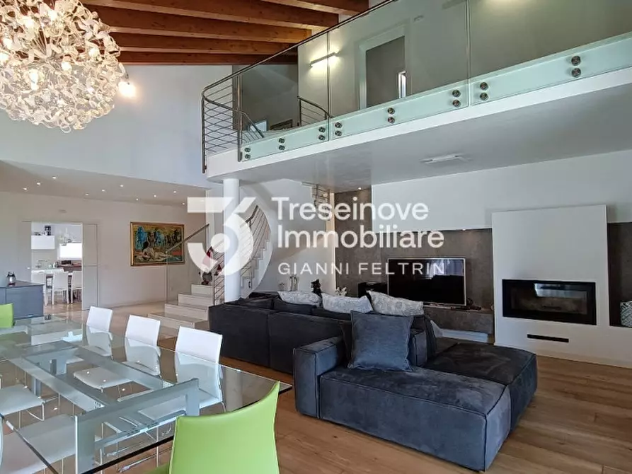 Immagine 6 di Villa in vendita  in Via Fratelli Bianchin a Paese