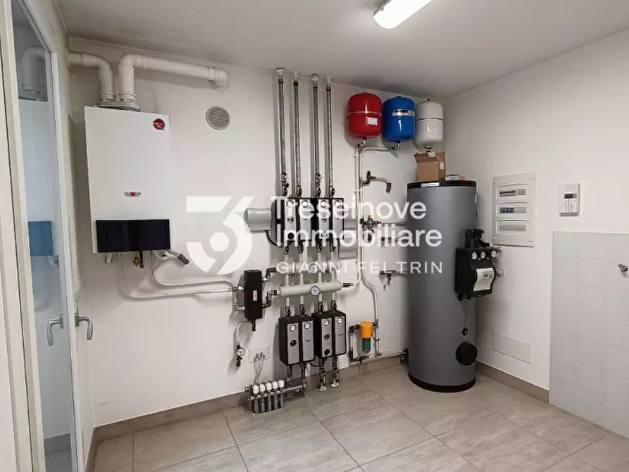 Immagine 21 di Villa in vendita  in Via Fratelli Bianchin a Paese