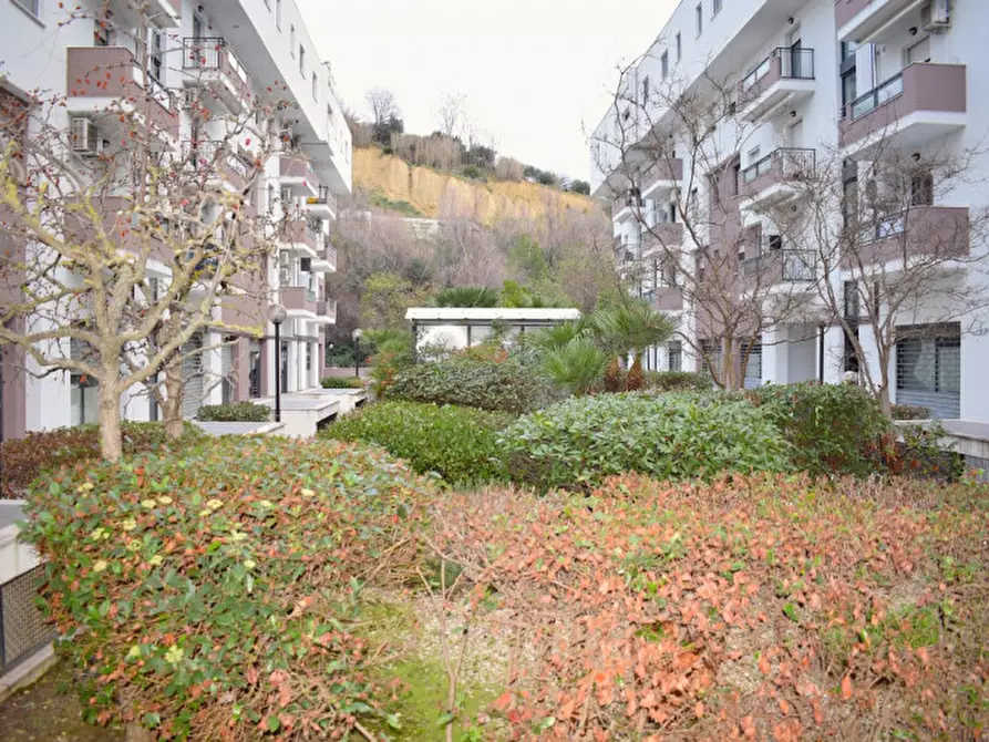 Immagine 2 di Appartamento in vendita  in VIA DI SOTTO a Pescara
