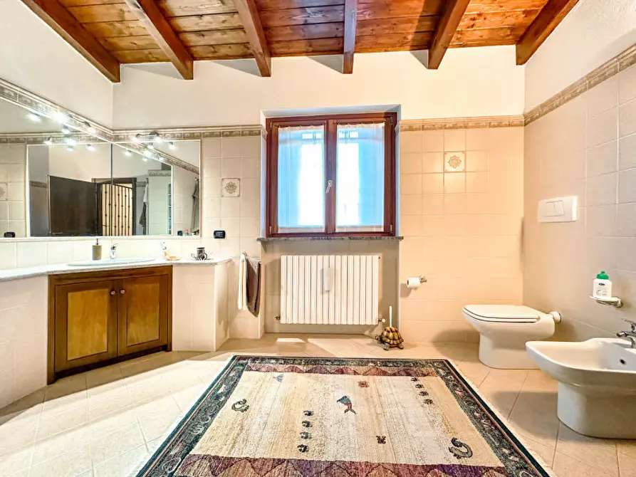 Immagine 24 di Villa in vendita  in Via Monte Rosa 96 a Ghemme