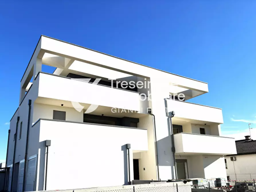 Immagine 1 di Appartamento in vendita  in Via Roma a Ponzano Veneto