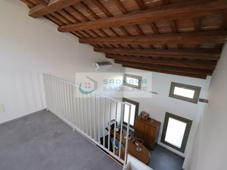 Immagine 11 di Palazzo in vendita  in piazza Marconi a Vigonovo