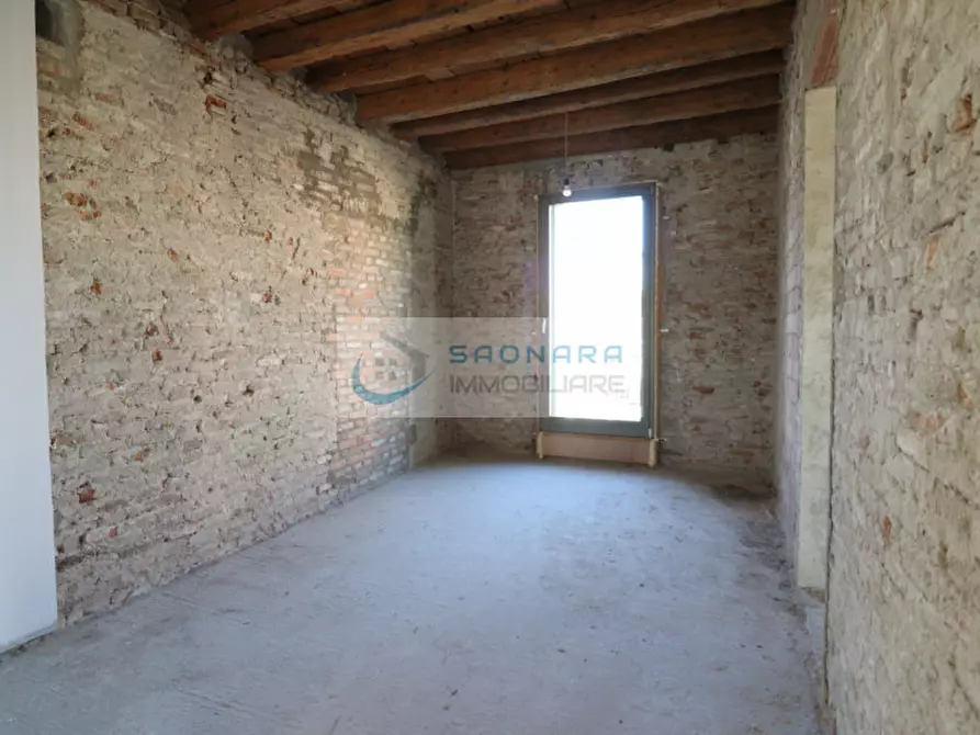 Immagine 31 di Palazzo in vendita  in piazza Marconi a Vigonovo