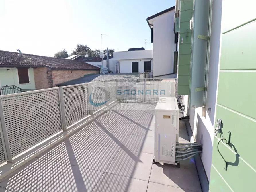 Immagine 35 di Palazzo in vendita  in piazza Marconi a Vigonovo