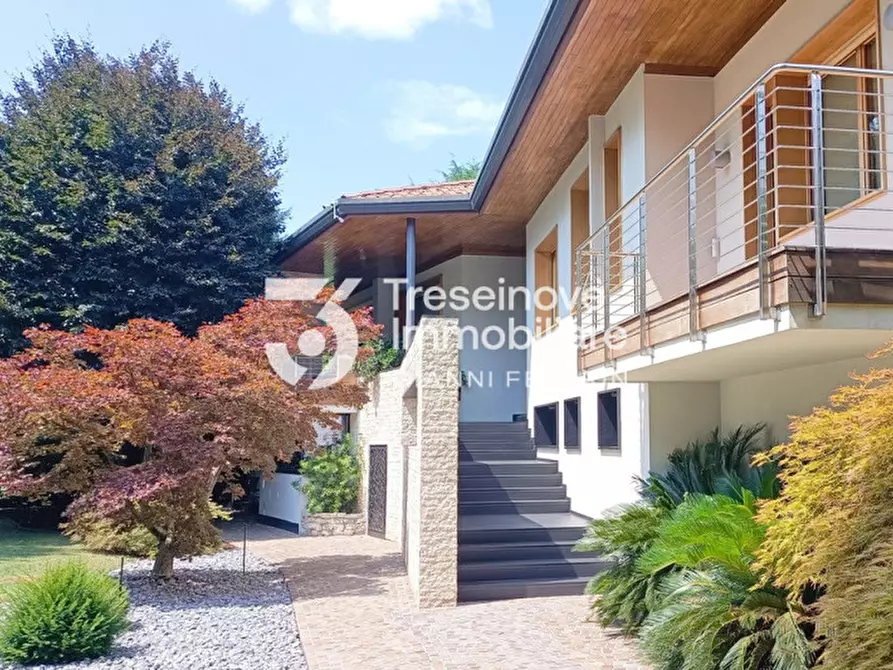 Immagine 2 di Villa in vendita  in Via Roma a Ponzano Veneto