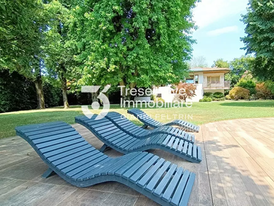 Immagine 3 di Villa in vendita  in Via Roma a Ponzano Veneto