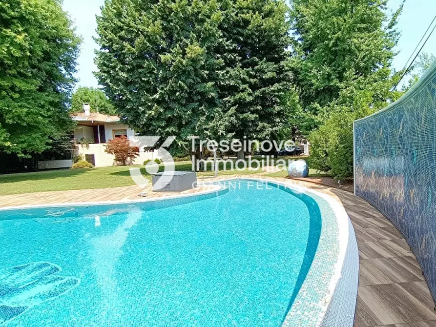 Immagine 6 di Villa in vendita  in Via Roma a Ponzano Veneto