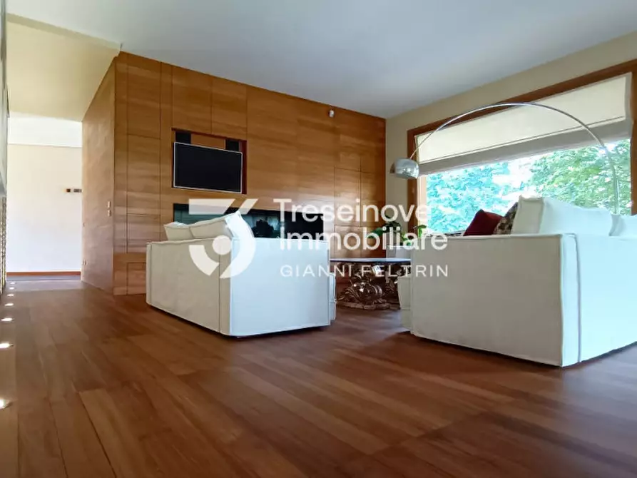 Immagine 8 di Villa in vendita  in Via Roma a Ponzano Veneto